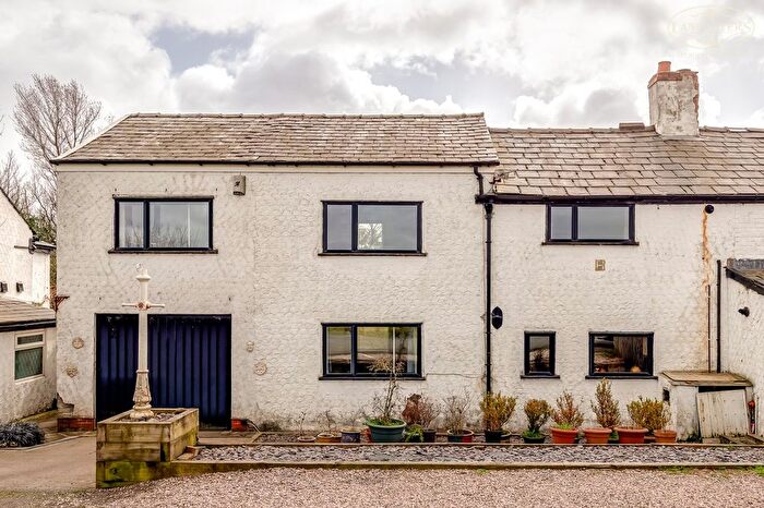 3 Bedroom Cottage For Sale In Off Wingates Lane, Westhoughton, Bolton, BL5