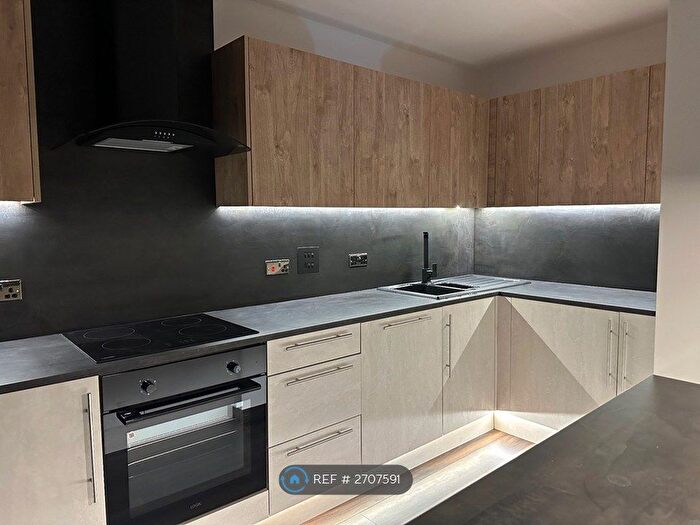 2 Bedroom Flat To Rent In Cooper House, Hull, HU1