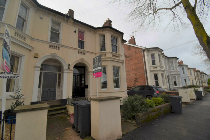 2 Bedroom Apartment To Rent In Avenue Road, Leamington Spa, Warwickshire, CV31