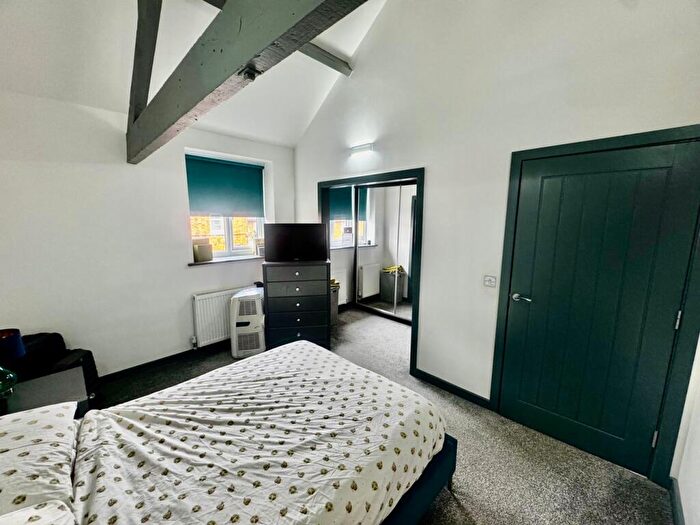 1 Bedroom Apartment For Sale In , Wellingborough Road, Rushden, NN10