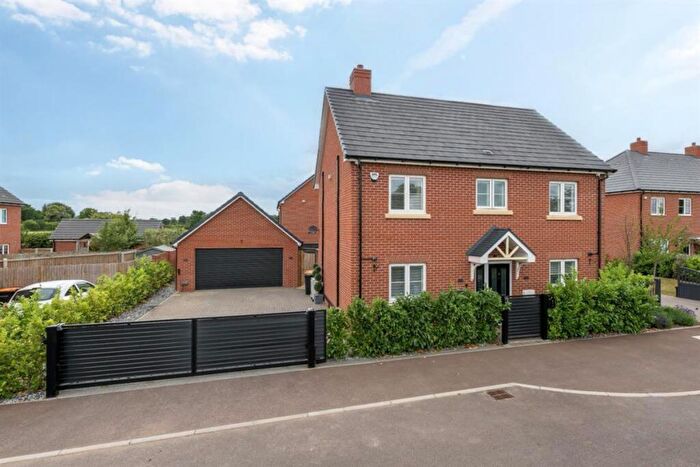 4 Bedroom Detached House For Sale In Parrott Close, Oakley, MK43