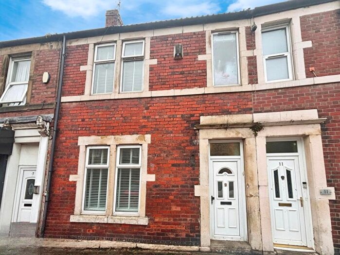 3 Bedroom Terraced House For Sale In Warkworth Crescent, Newburn, Newcastle Upon Tyne, NE15