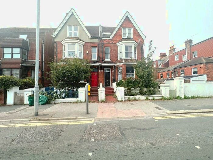 4 Bedroom Maisonette To Rent In Sackville Road, Hove, East Sussex, BN3