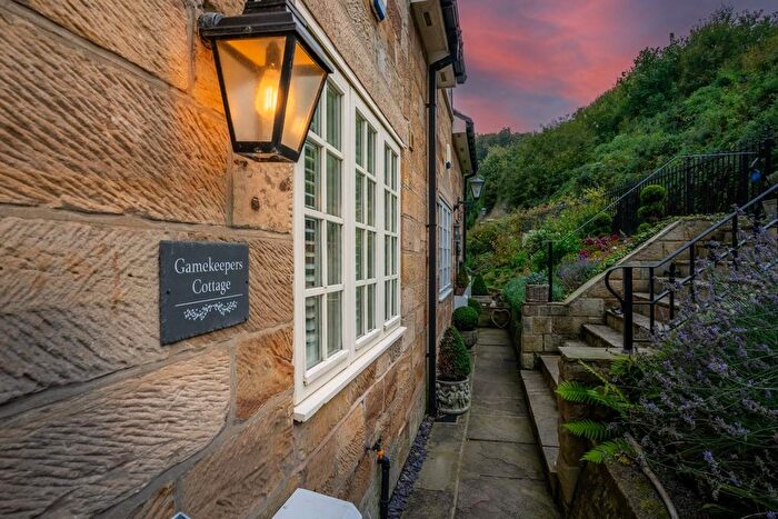 3 Bedroom Cottage For Sale In Raithwaite, Whitby, YO21