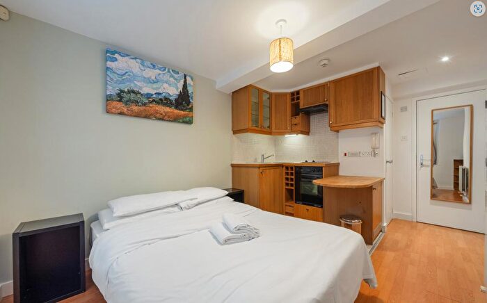 Studio To Rent In Cartwright Gardens, Bloomsbury, London, WC1H