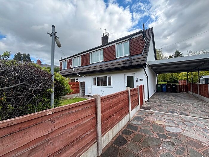 3 Bedroom Semi-detached House To Rent In Station Road, Stockport, SK5