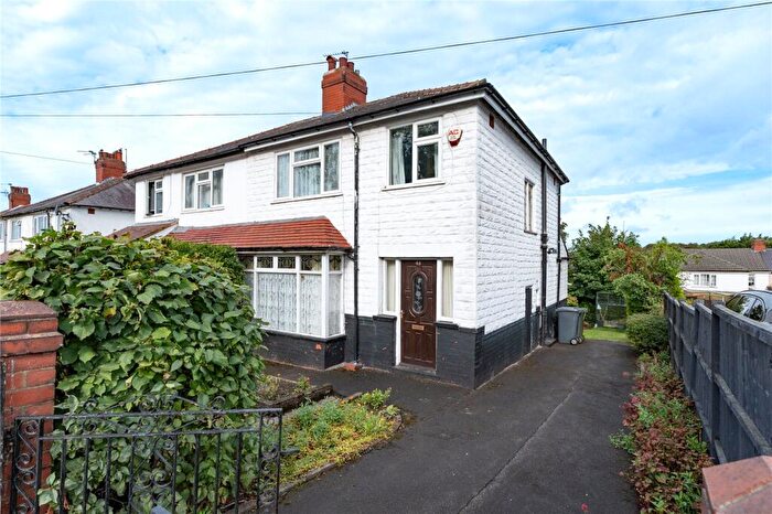 3 Bedroom Semi-Detached House For Sale In Upland Crescent, Oakwood, Leeds, LS8
