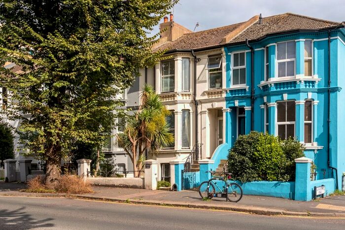 1 Bedroom Flat To Rent In Sackville Road, Hove, BN3