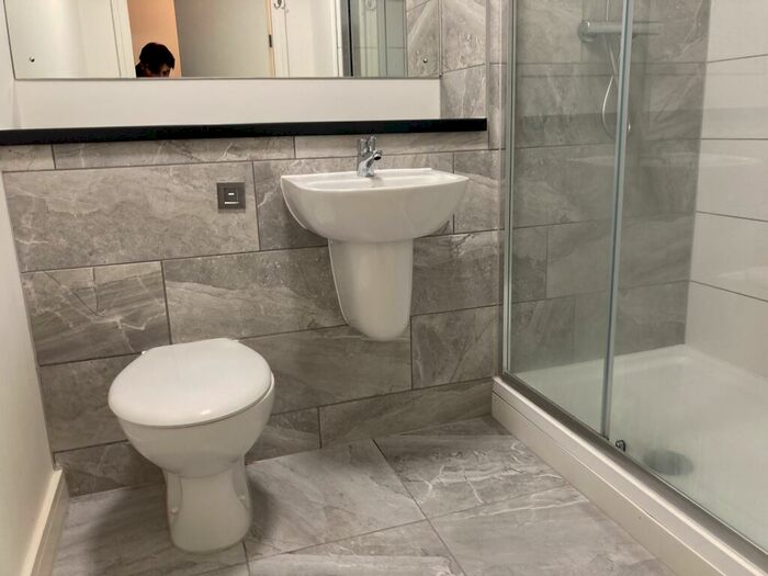 1 Bedroom Flat To Rent In (Block E), Slater Place, L1