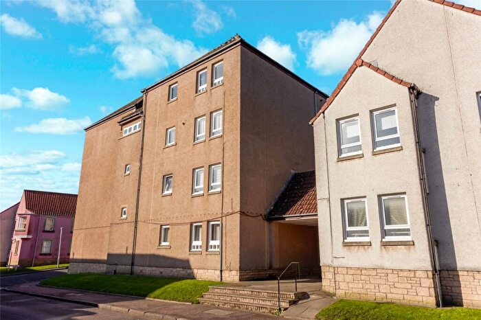 2 Bedroom Flat For Sale In High Street, Kirkcaldy, Fife, KY1