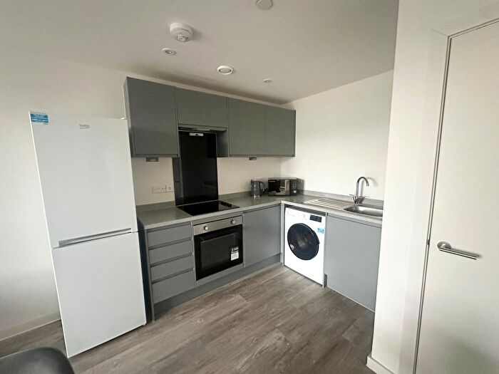 1 Bedroom Flat To Rent In Bevington Bush, Liverpool, L3