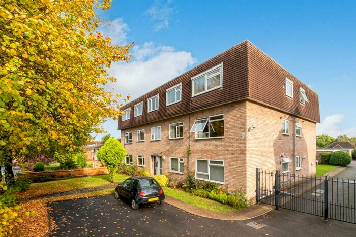 1 Bedroom Flat To Rent In Cumberland Road, Bromley, BR2