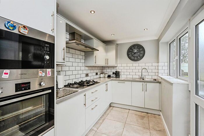 3 Bedroom Terraced House For Sale In Pengwern Road, Clase, Swansea, SA6