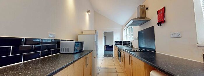 3 Bedroom Terraced House To Rent In South Parade - Bedrooms - Bathrooms, LN1