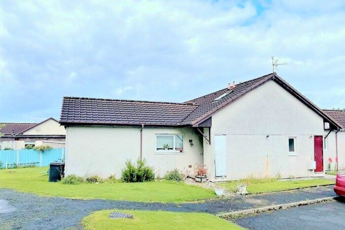3 Bedroom Terraced House For Sale In , Corlic Way, Kilmacolm, PA13