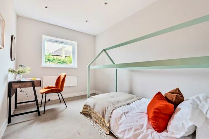 2 Bedroom Apartment To Rent In Botley, Oxford, OX2