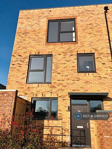 4 Bedroom End Of Terrace House To Rent In Adit Road, Erith, DA8