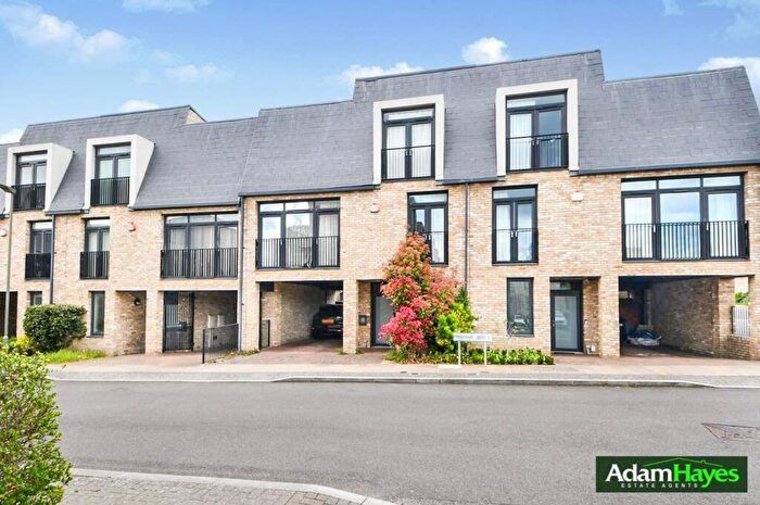 3 Bedroom Terraced House For Sale In Minotaur Drive, Barnet, EN5