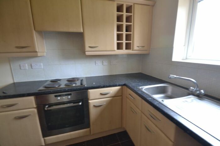 2 Bedroom Flat To Rent In Deansgate, Willenhall, WV13