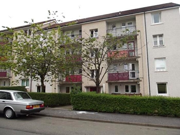 2 Bedroom Flat To Rent In Carbisdale Street, Glasgow, G22