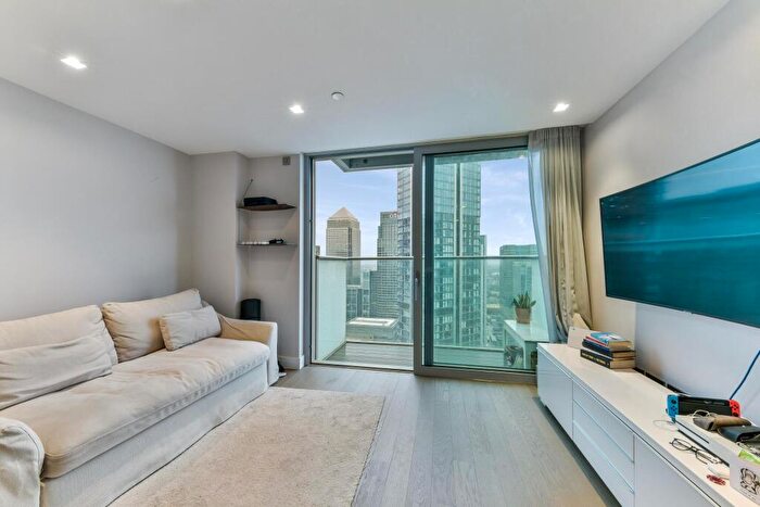 1 Bedroom Apartment For Sale In Club, Pan Peninsula, Canary Wharf, E14
