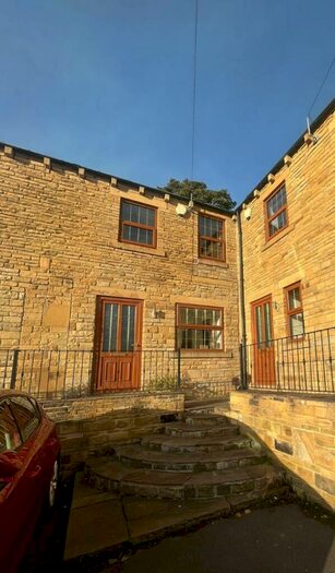 2 Bedroom Cottage To Rent In The Old Stables, Master Lane, HX2