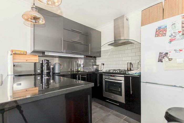 2 Bedroom Flat To Rent In Churchfield Road, London, W13