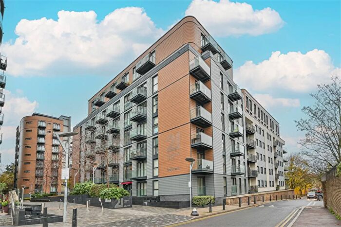 1 Bedroom Apartment To Rent In Cordage House, Cobblestone Sq, E1W