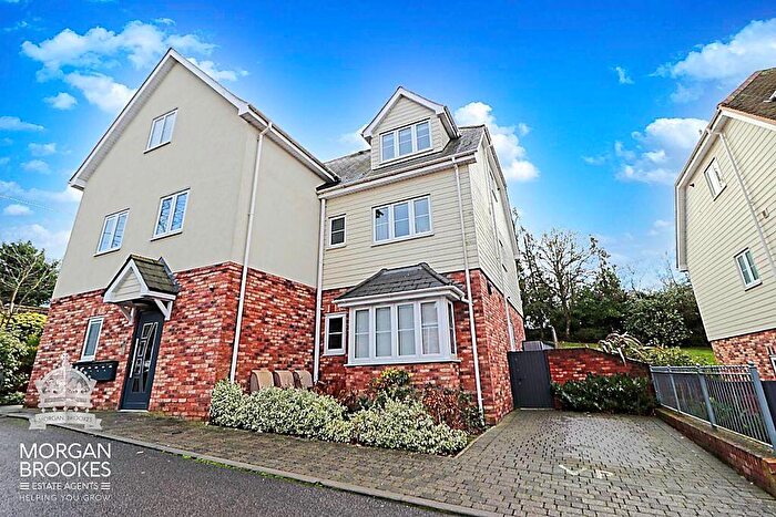 1 Bedroom Apartment For Sale In Catherine Road, Benfleet, SS7