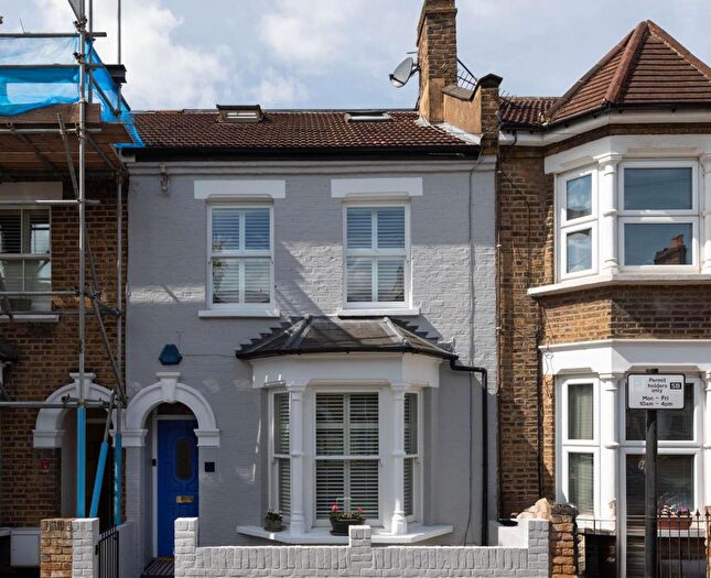 4 Bedroom Terraced House For Sale In Cromwell Road, Walthamstow, E17
