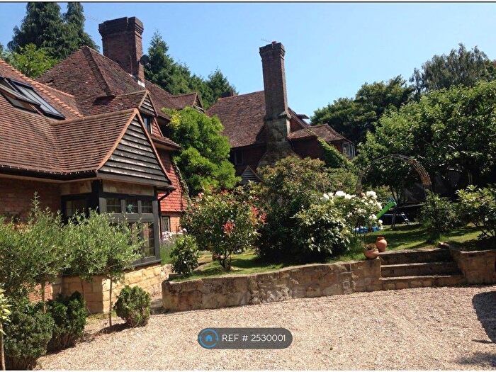 4 Bedroom Semi-Detached House To Rent In Tompsets Bank, Forest Row, RH18