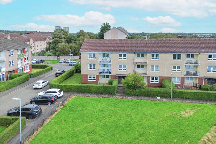 2 Bedroom Flat For Sale In Heathcot Place, Drumchapel, G15