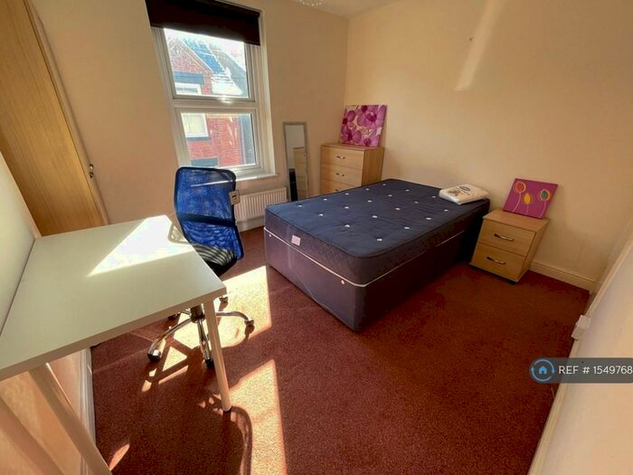 3 Bedroom Semi-Detached House To Rent In Seymour Place, Canterbury, CT1