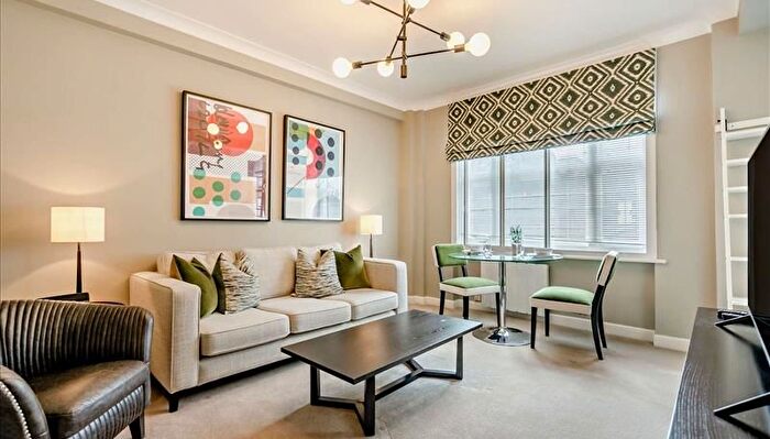 1 Bedroom Flat To Rent In Hill Street, Mayfair, London, W1J