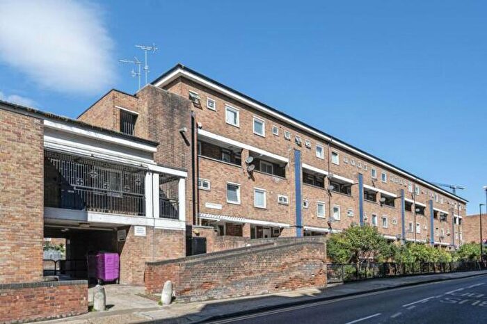 1 Bedroom Apartment To Rent In Bow Common Lane, Bow, London, E3