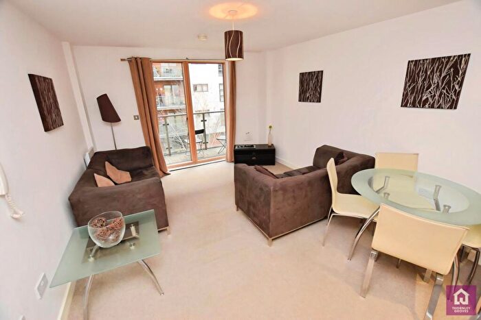 2 Bedroom Flat To Rent In Barton Place, Hornbeam Way, Green Quarter, Manchester, M4
