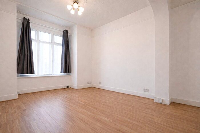 3 Bedroom Terraced House To Rent In Monmouth Road, Edmonton, London, N9