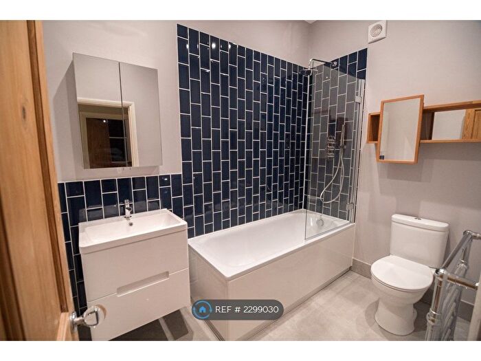 2 Bedroom Flat To Rent In Anson Road, London, N7