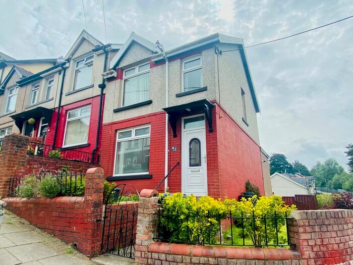 3 Bedroom End Of Terrace House To Rent In Ash Grove, Ebbw Vale, NP23