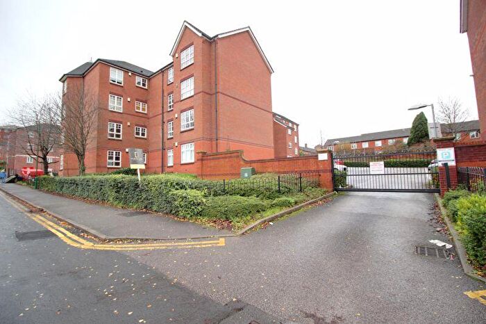 2 Bedroom Apartment To Rent In Seymour Court, Raleigh Street, Radford, NG7