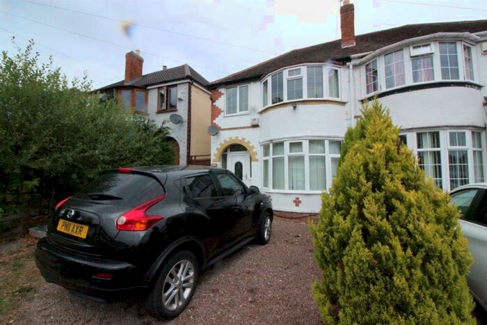 3 Bedroom Semi-Detached House To Rent In Mildenhall Road, Birmingham, B42