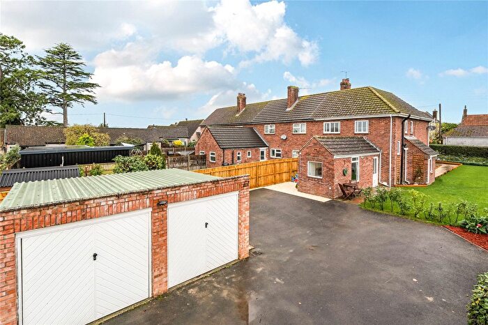 3 Bedroom End Of Terrace House For Sale In St. Dunstans Park, Baltonsborough, Glastonbury, Somerset, BA6