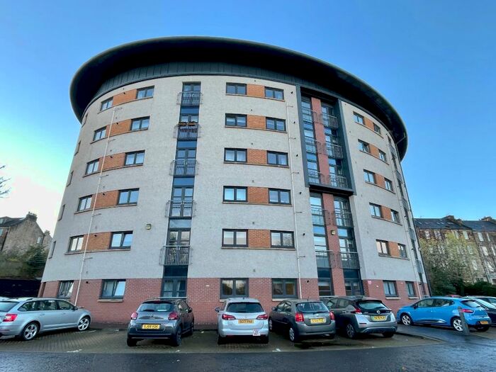 2 Bedroom Flat To Rent In Saucel Crescent, Paisley, Renfrewshire, PA1