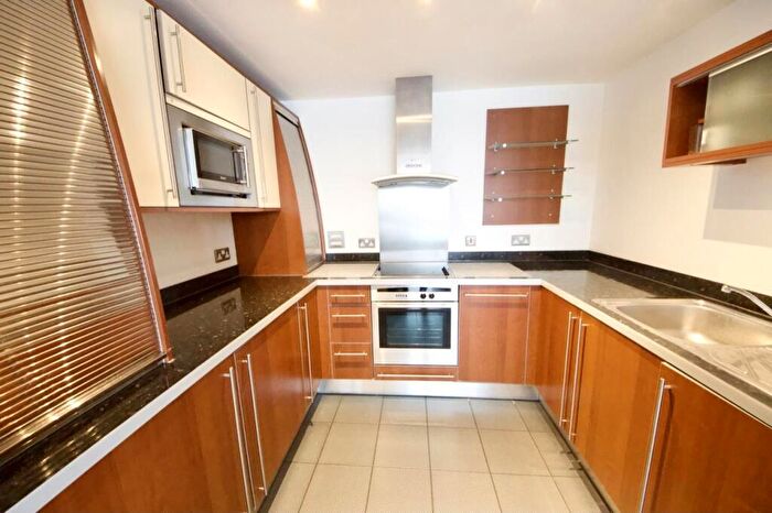 2 Bedroom Apartment To Rent In Nova Building, London, E14