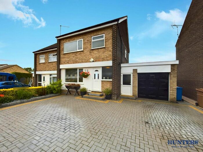 3 Bedroom Semi-Detached House For Sale In Chapel Hill Road, Pocklington, York, YO42