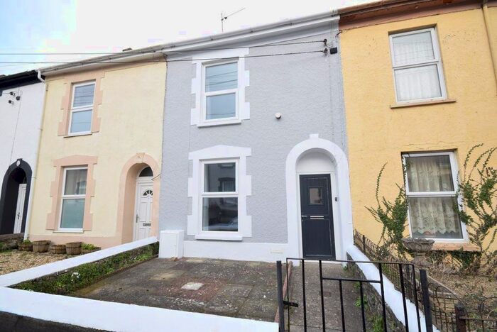 2 Bedroom Property To Rent In Geneva Place, Bideford, EX39