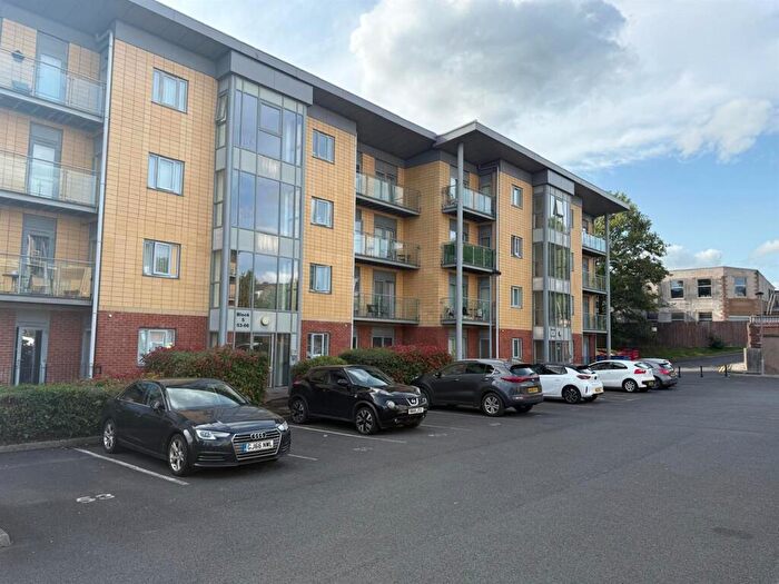 2 Bedroom Apartment To Rent In Hollins Bank Court, Bolton Rd, Blackburn, BB2