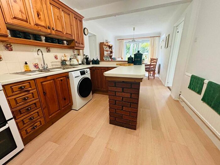 3 Bedroom Detached Bungalow For Sale In Lumbertubs Lane, Boothville, Northampton, NN3