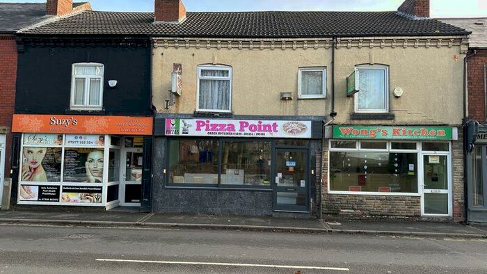 Detached House To Rent In High Street, Clay Cross, S45