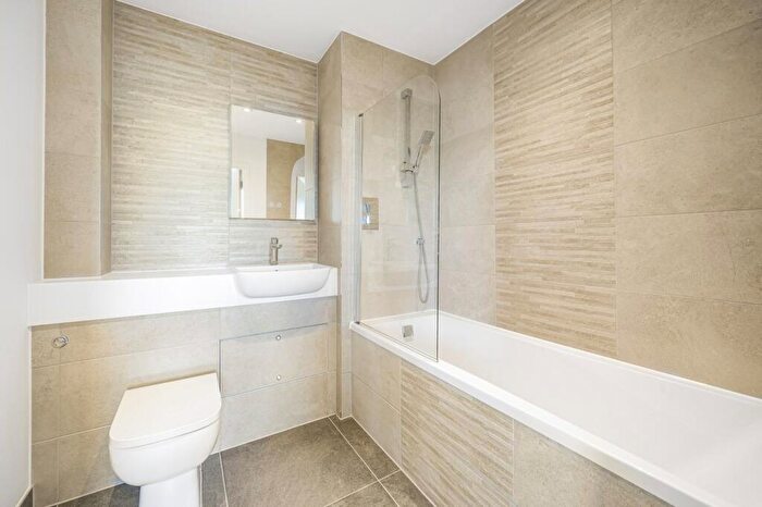 2 Bedroom Apartment To Rent In Beckenham Road, Beckenham, BR3